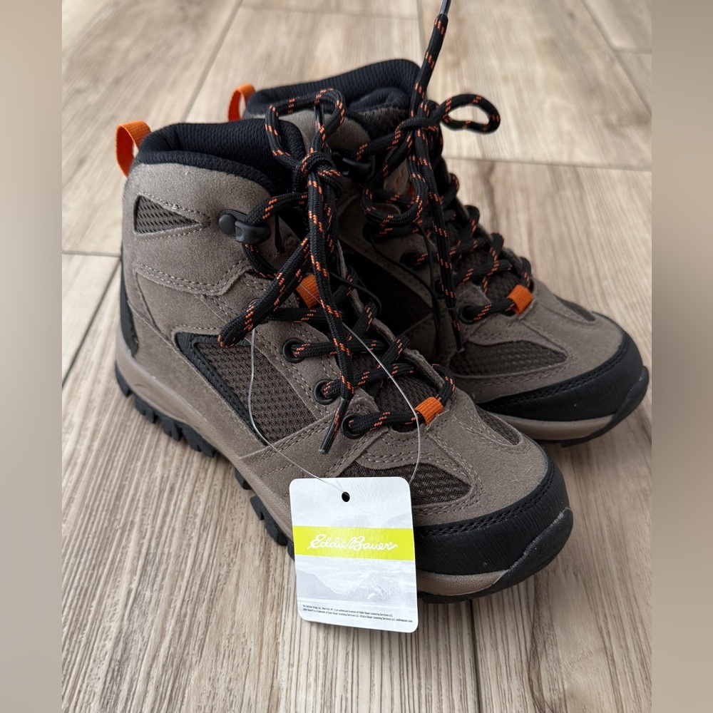 Eddie Bauer kids Outdoor Boots